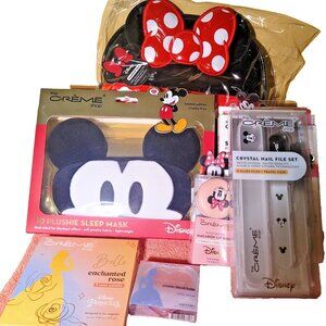 The Crème Shop Disney Themed Beauty Bundle w/Minnie Mouse Travel Pouch